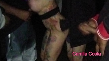 Gang Bang parte 2. Voltei ao estacionamento do parque , dessa vez com muitas pirocas e muito banho de leite.