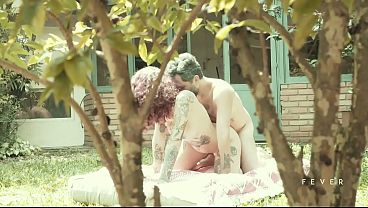 transa intensa com a ruiva da raba grande no jardim | Mario Aquele