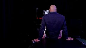 Gostosa lada fala sobre os conte&uacute_dos que sugerem com seu e recebe uma surra de buceta - Pri Melancia (WATCH ON: SHEER/RED)