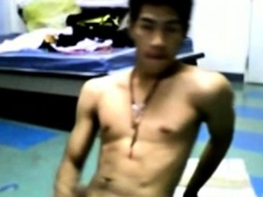 Cute Thai guy jerk and cum