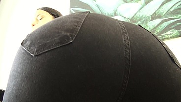 FARTING QUEEN!