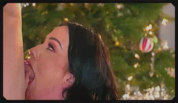 Stepmom Serves Up Christmas Cheeky Delight - Jennifer White & Parker Ambrose