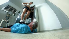 Danielle 4 FLOOR CAM