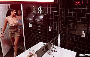 Advoree, roxie sinner, miami prowler