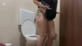 Extreme peeing in the morningg