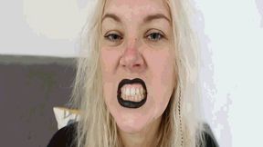 Wild sharp teeth MOV