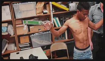 Hot Encounter: Ebony Thief & Security Guard