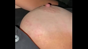 Paja en el auto s&uacute_per mojada y caliente