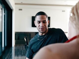 DIGITALPLAYGROUND - Hawt & Slutty Ex GF Zoey Uso Shows Up To Your Front Door And Wishes To SCREW!