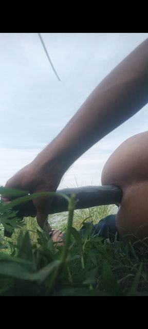 Twink is enjoying with bigcock