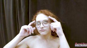 Cute Hottie Luna Parish Exhibits How To Give A BJ Like A Pro!