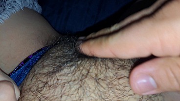 Coño cremoso bajo las Sabanas