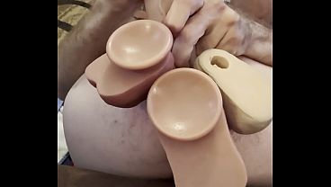 Mature slut takes second attempt at quad anal with 4 dicks