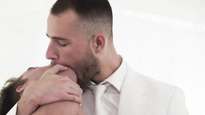 Kinky man plays with twink's ass and then pushes dick in there