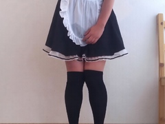 Cosplay Japanese Maid Pees in HD Homemade Video