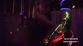 gang bang et gloryhole dans un club echangiste. toujours aussi sal-ope, je...