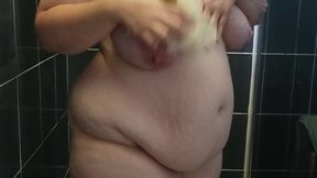 Ma douche chaude    et très coquine, juste pour vous ????