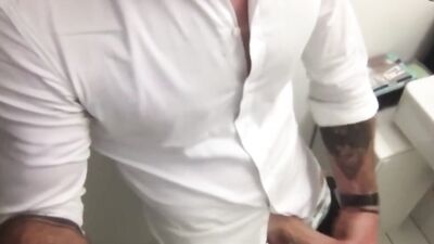 Chat with Imposibleeuro on Chaturbate