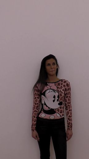 Skinny newcomer Kim takes her first dinosaur cock!