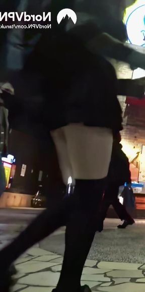 Curvy Chinese girl shows off her upskirt booty in candid solo footage