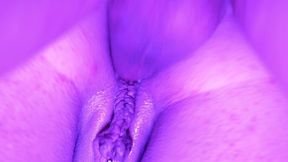 laetitia versace se dechaine.charme elegance et sexe no limit