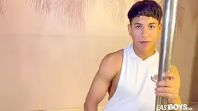 Chris Rush In Sexual Rush With Cumming Hottie Named