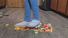 Fruit juicing in socks