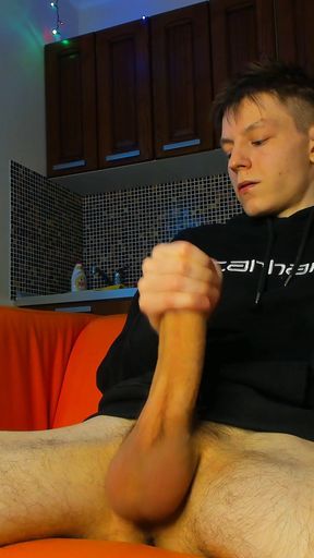 18's Horny Solo Cum Play Adventure