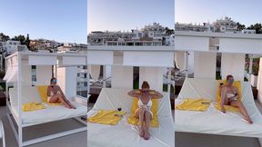 7 eme jour a ibiza m exhibant sur le rooftop de l hotel.