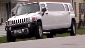 nilou s cellphone crushing limo wait-nilou achtland