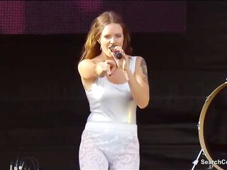 Tove lo shows off her great tits to the crowd