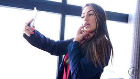 stella smeets no terceiro epis&oacute;dio da sex models, a nova s&eacute;rie do tigr&atilde;o!