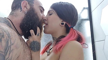 Fucking hot in the bath!! I gave my ass and he cum in my face!!