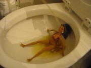 Giga: Tiffany's mini giga upstairs