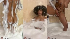 squirting in my bubble bath