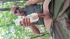 I'm playing for the first time with my fleshlight outdoors, remi06cam4