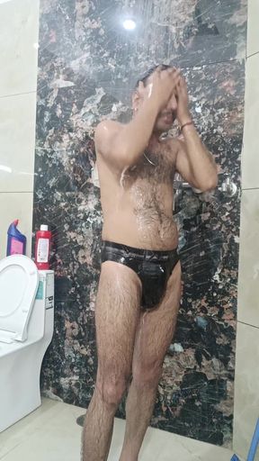 Indian desi man enjoy shower and sucking with neighbour