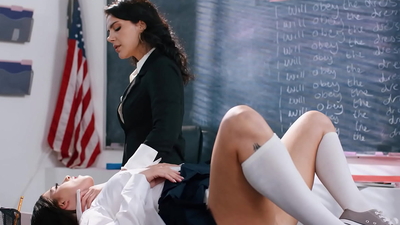 Shameless big arse student Gal Ritchie teasing hot teacher Valentina Nappi