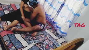 Bangladeshi Sexy girlfriend with big boobs and hugh butt seduce her boyfriend when he want to.breakup.