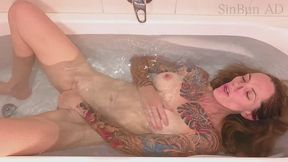 Underwater Masturbation Challenge - Breath Hold Control