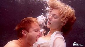 Fantastic Underwater Sex - Taylor Dare
