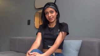 粗暴的性爱 口交, 深喉, 颜面操 – 业余小胸拉丁裔少女的硬核电影，粗暴的肛交