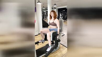 18yo Redhead Gobbling A Big Hard Cock On TikTok Live OnlyFans