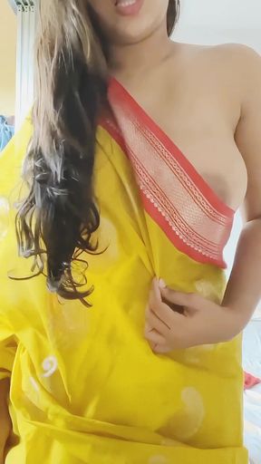 Indian desi GF shows off her big tits