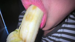 I Put a Banana in My Sensual Mouth While I Was Horny in Morning - This Is My Everyday Morning Routine