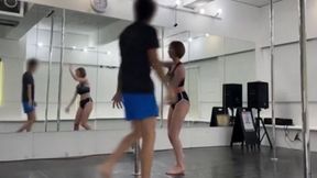 Athletic Beauty in Motion: Perfect Curves for Sensuous Performances