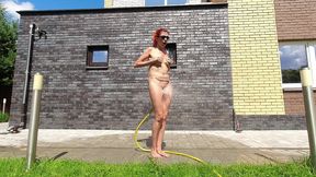 wet orgasm in the yard