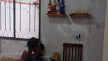 Riquinho da zona sul viu a preta e o pau encolheu de nervoso