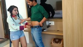 TV banane aaya tha aur Akeli ladki dekh ke pel diya