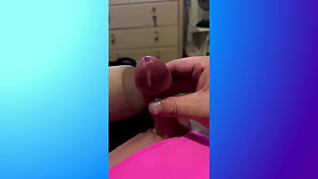 ReneeNicole Epic Slo-Mo Cum Shot